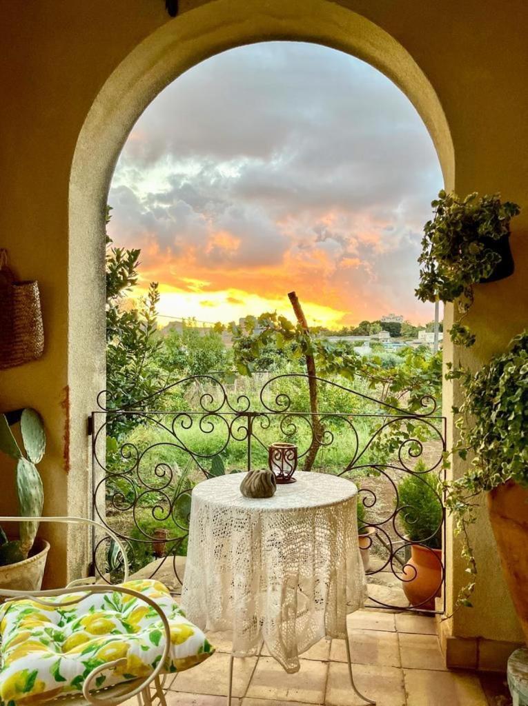 Bed and Breakfast La Finestra Sul Limone Castelvetrano Exteriér fotografie